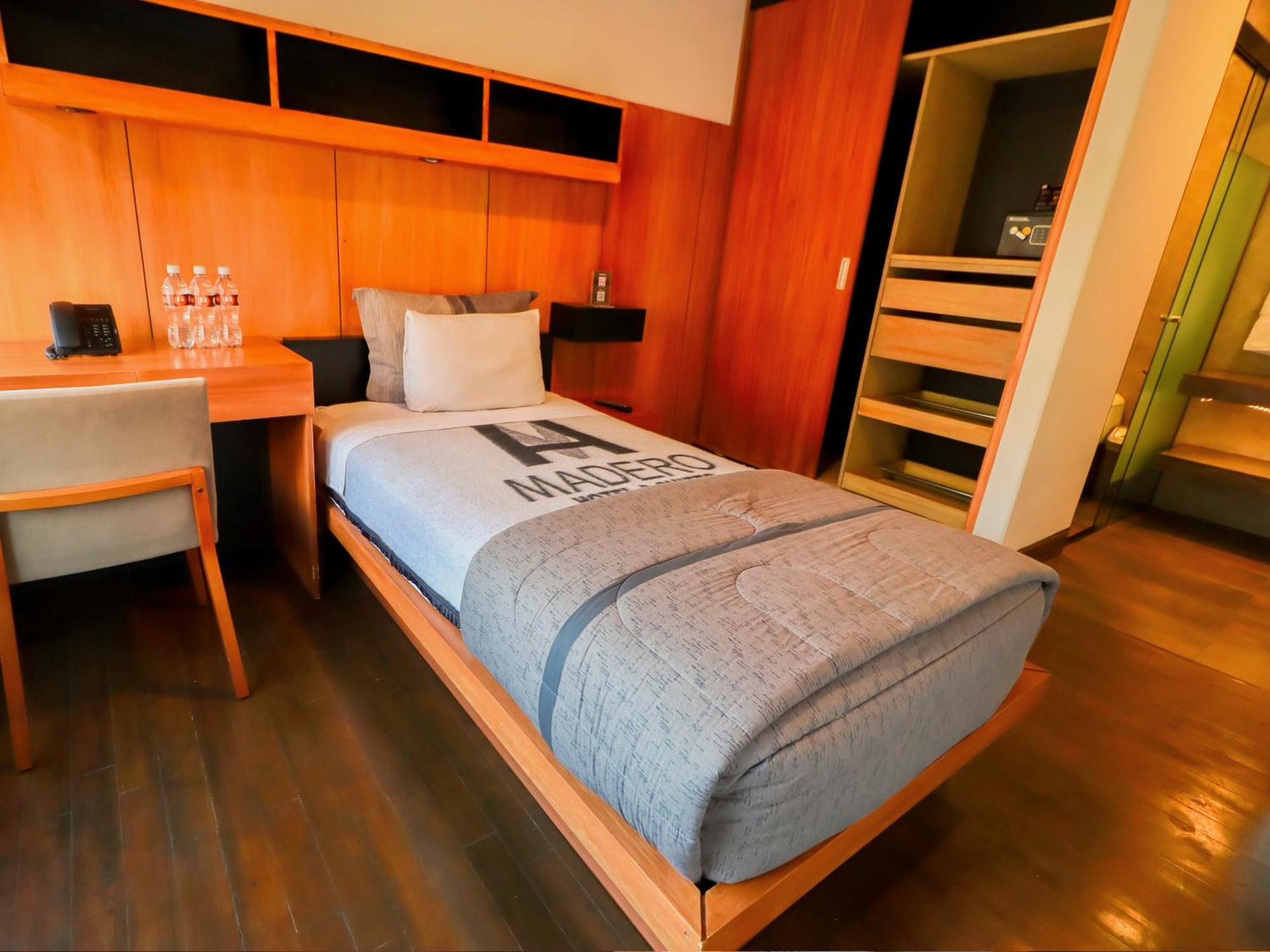 Madero Hotel & Suites La Paz Ngoại thất bức ảnh